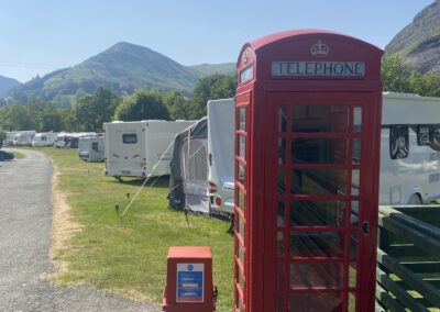 red telephone box